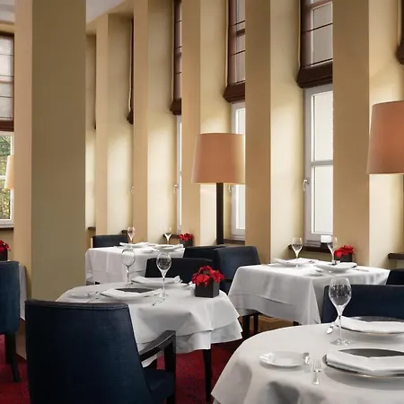 Modrzewie Park 5* 什恰夫尼察