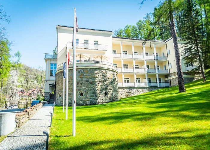 Hotel Modrzewie Park 5*